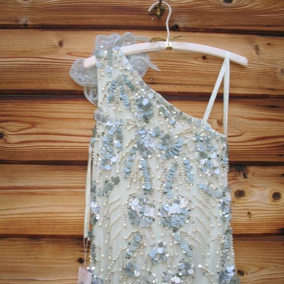 MAC DUGGAL 94151 Green Embellished One Shoulder Trumpet Gown with Flower - Picture 11 of 13